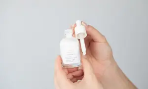 Eeny meeny serum rewitalizujące: opinie, skład, efekty. Czy warto?